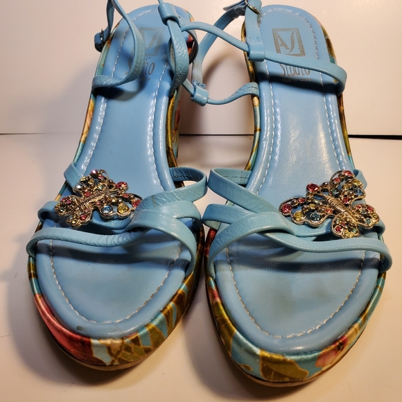 A S Studio Blue Floral Wedge 4" Butterfly sz 6.5 - Picture 4 of 6